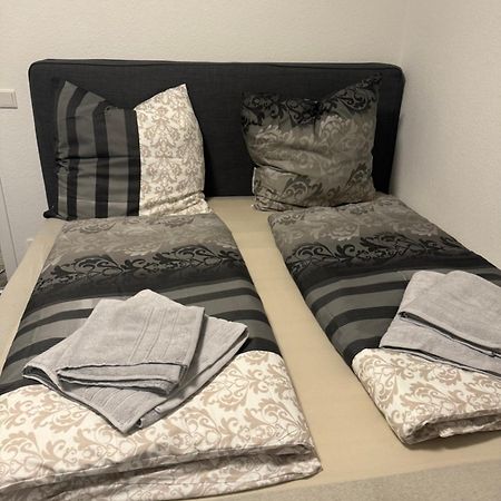 M&Bluxux Apartaments Krefeld Esterno foto