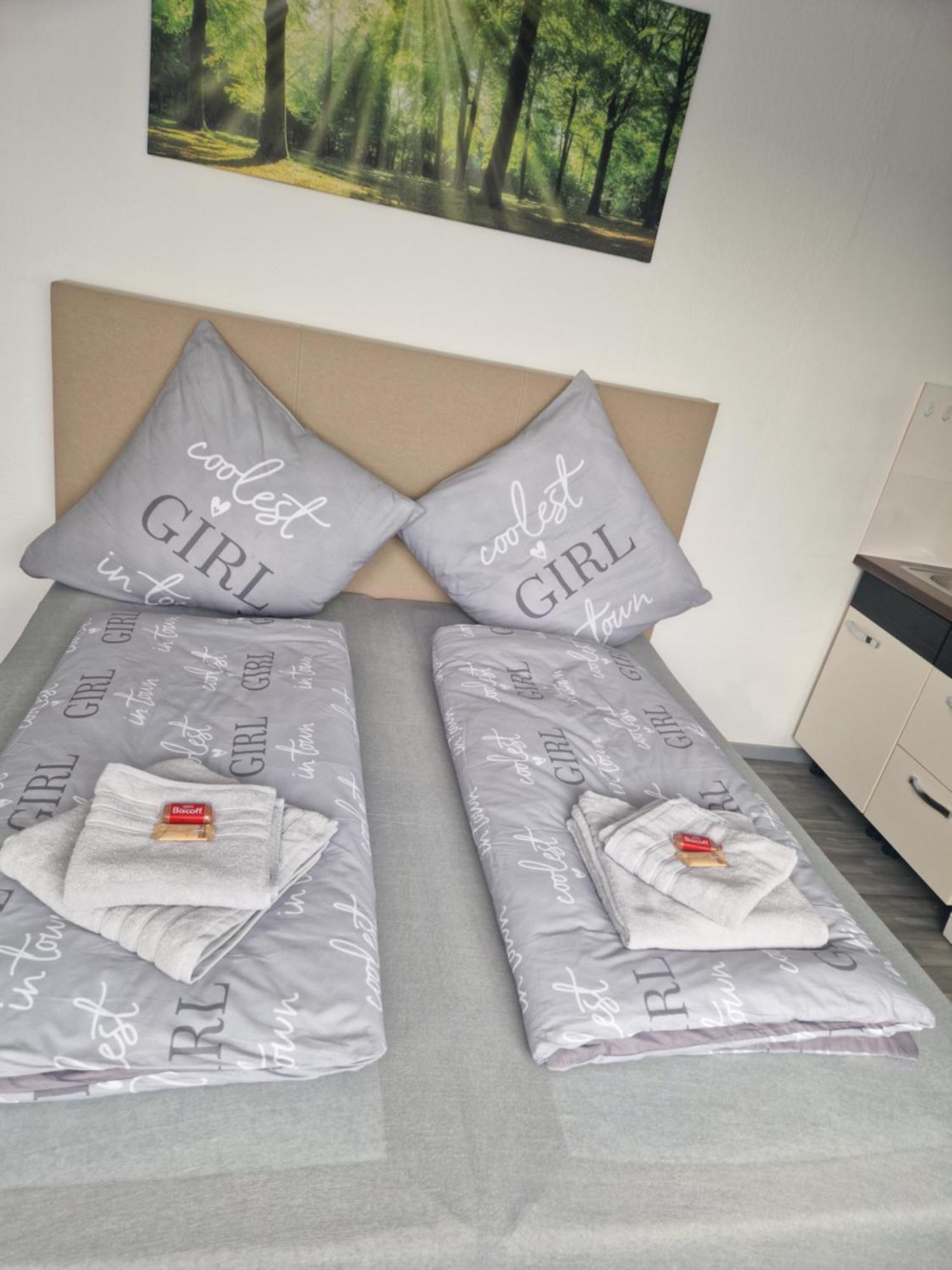 M&Bluxux Apartaments Krefeld Esterno foto