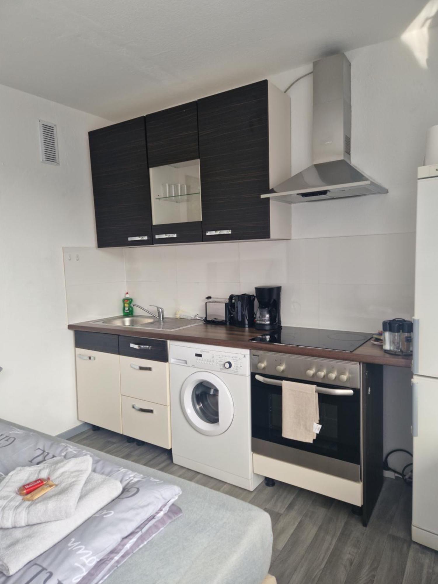 M&Bluxux Apartaments Krefeld Esterno foto
