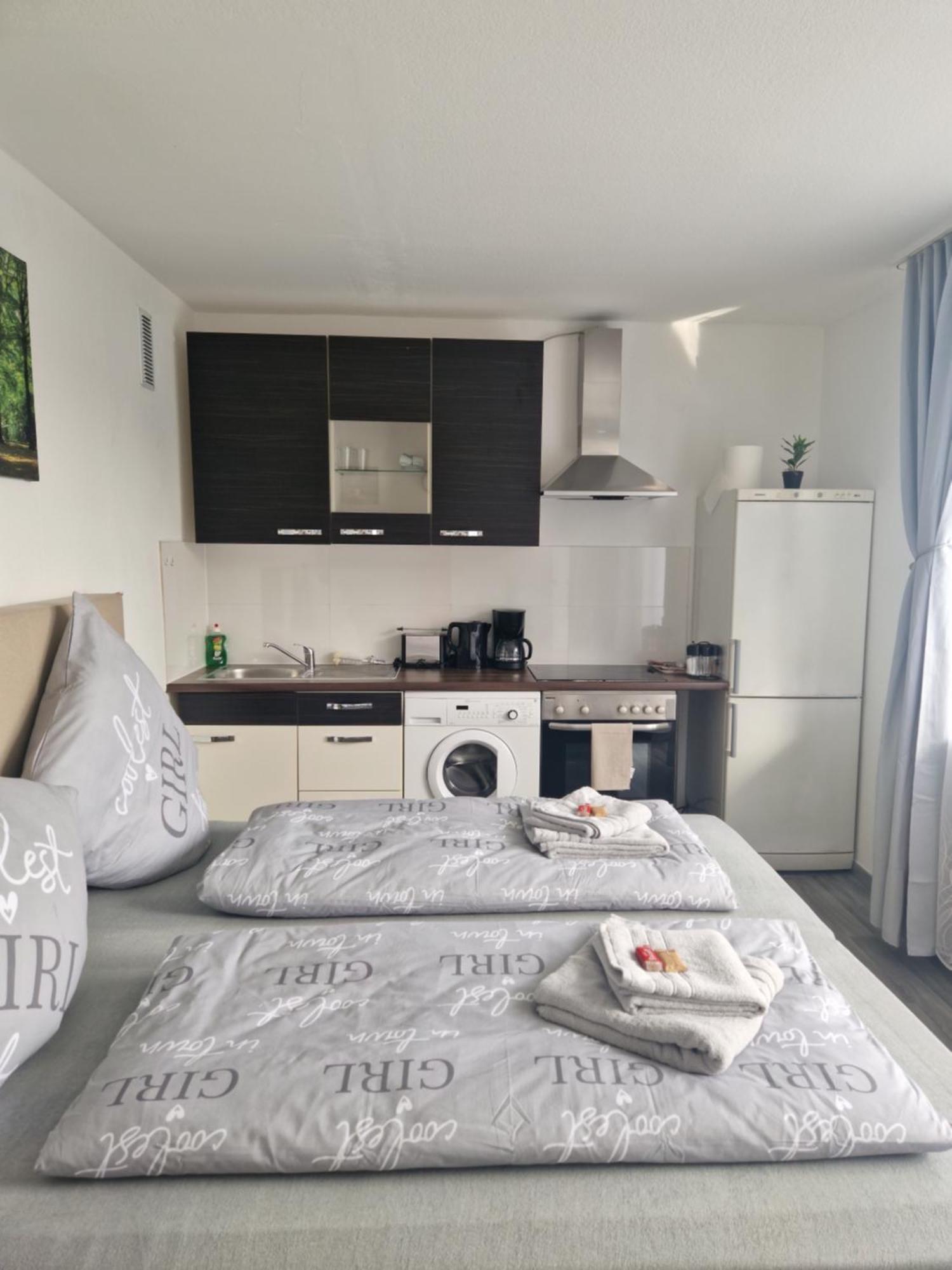 M&Bluxux Apartaments Krefeld Esterno foto