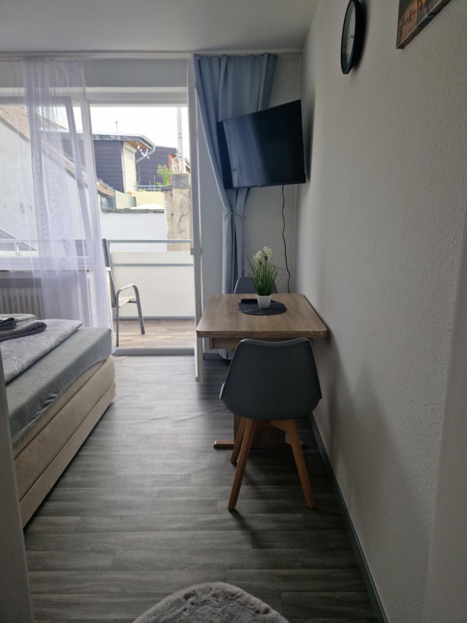 M&Bluxux Apartaments Krefeld Esterno foto