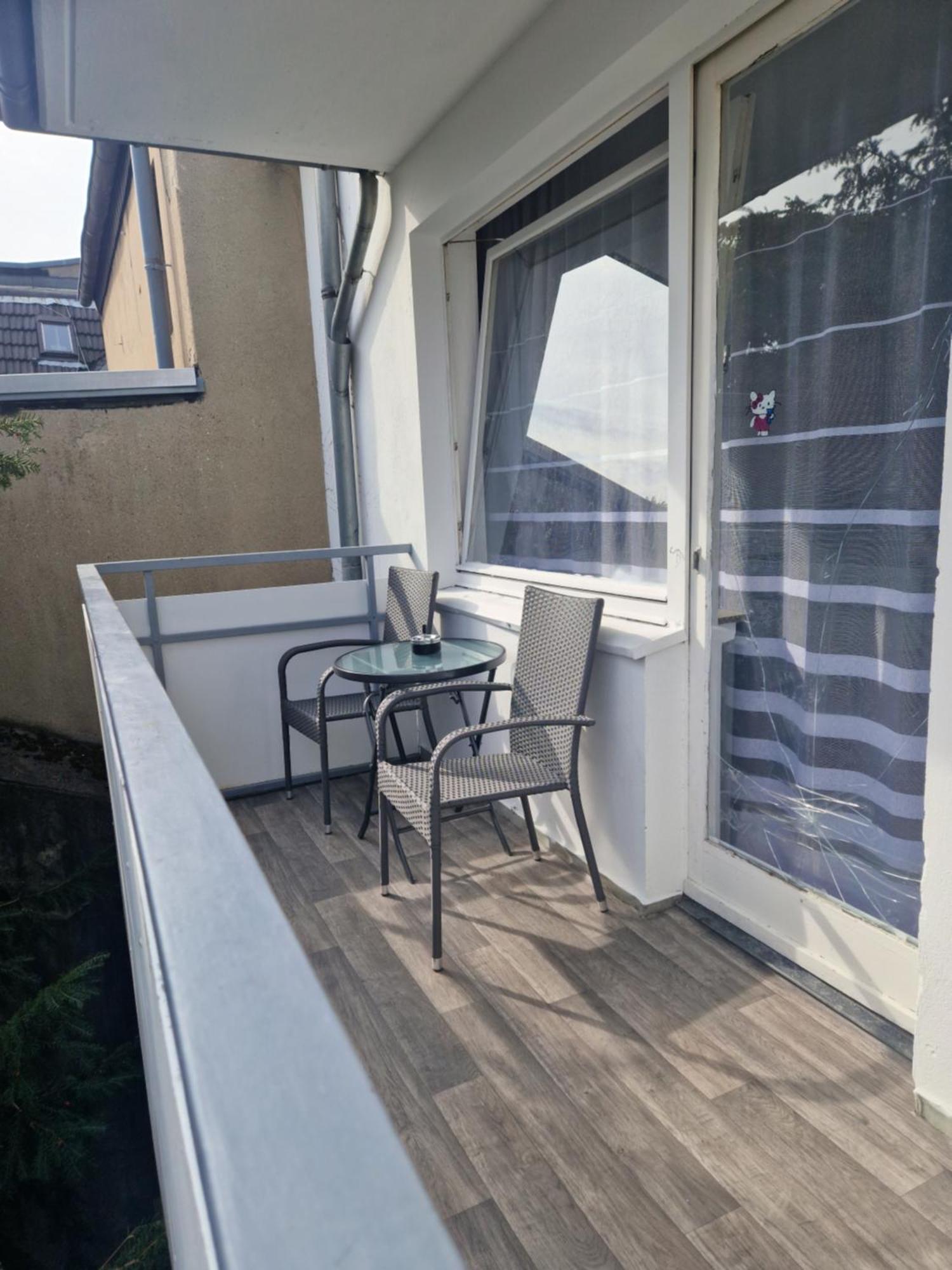 M&Bluxux Apartaments Krefeld Esterno foto